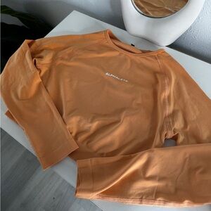 Alphalete Amplify Long Sleeve Crop - Cheeky Coral